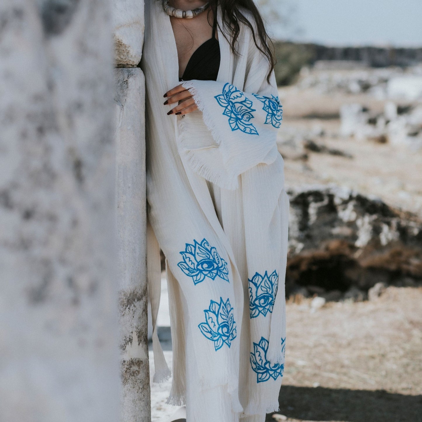Lotus – Kimono Femme Écru en Coton & Bambu, Élégance Naturelle & Artisanat Authentique