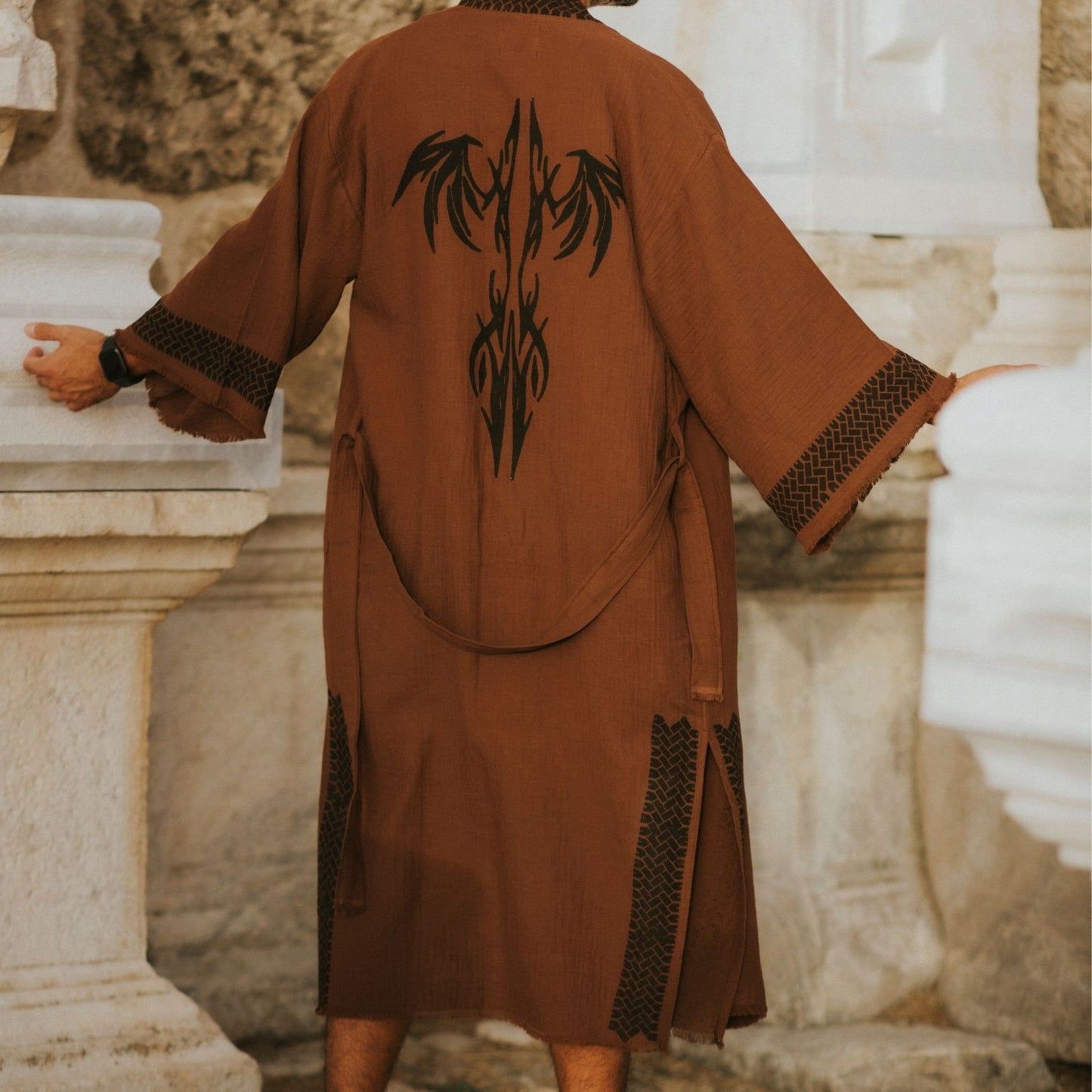 Kimono Homme LAODIKYA Marron – Lin & Coton | Élégance Naturelle & Artisanat Authentique