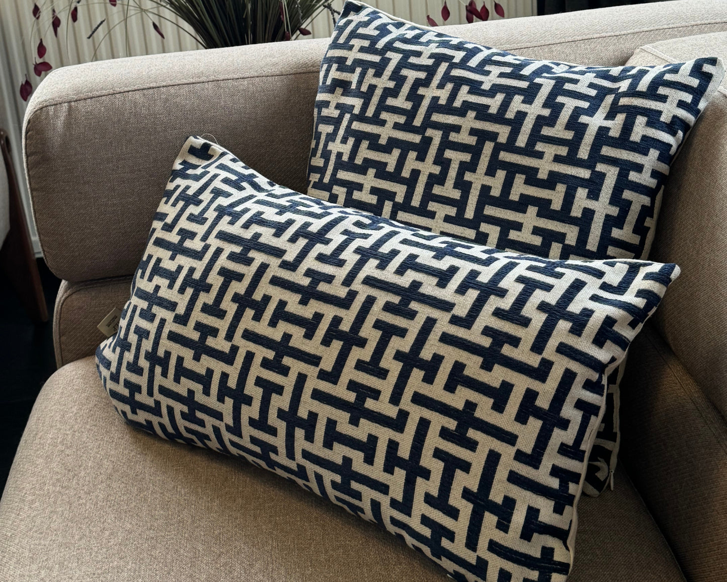 Housse de Coussin TASSELBLUE – Élégance Naturelle & Touche Artisanale