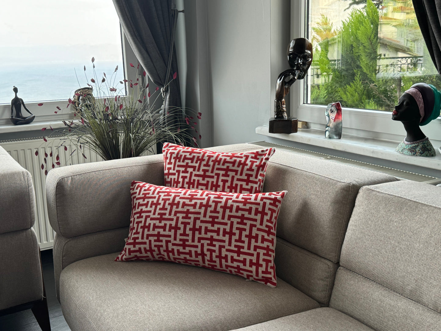 Housse de Coussin TASSEL – Élégance Naturelle & Touche Artisanale