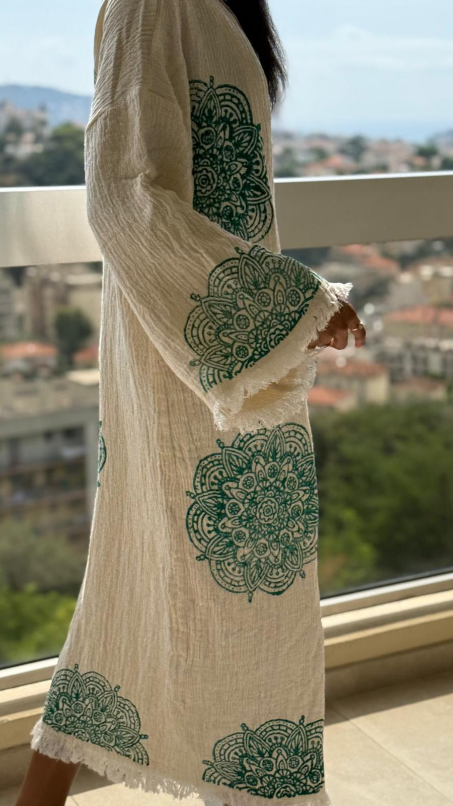 Chakra: artisanale kimono fait main en coton bio – Tenue durable pour la plage, la détente et a la maison .