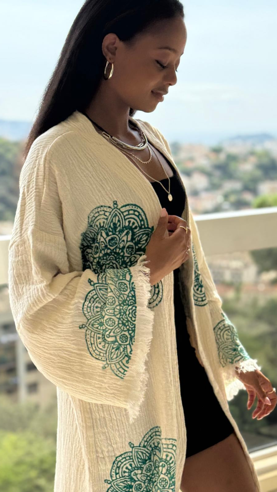 Chakra: artisanale kimono fait main en coton bio – Tenue durable pour la plage, la détente et a la maison .