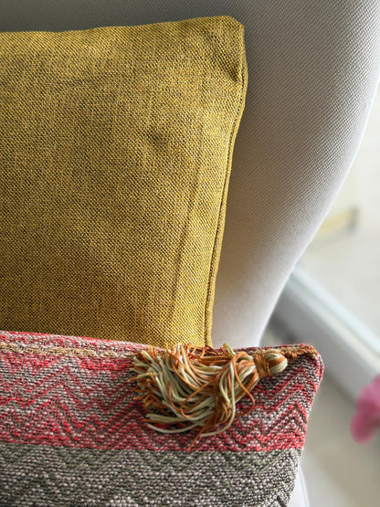 Set de 2 housses de coussin /tissu haute qualité.