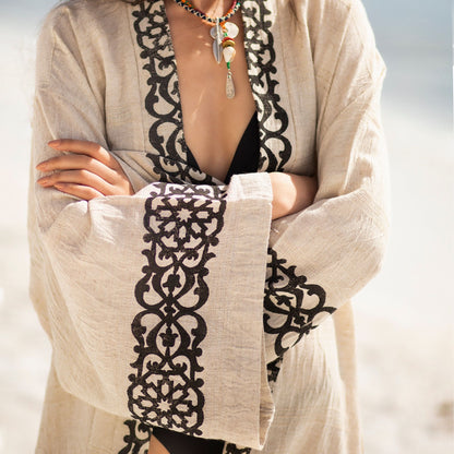 Medusa – Kimono Femme en Coton & Chanvre Écru, Élégance Artisanale