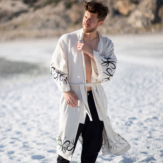 Venus – Kimono Homme en Coton & Chanvre Écru, Élégance Artisanale