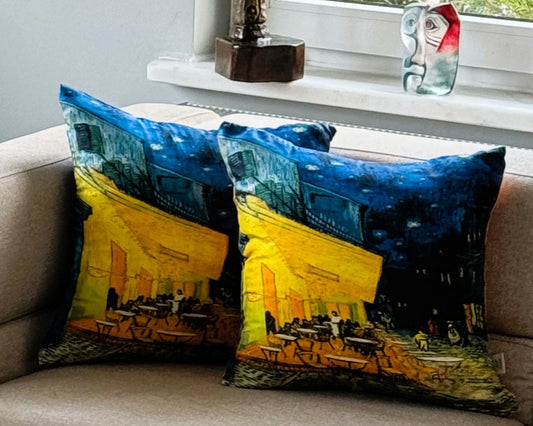 Hausse de coussin Peinture en Soie Naturelle – Élégance Artistique & Raffinement