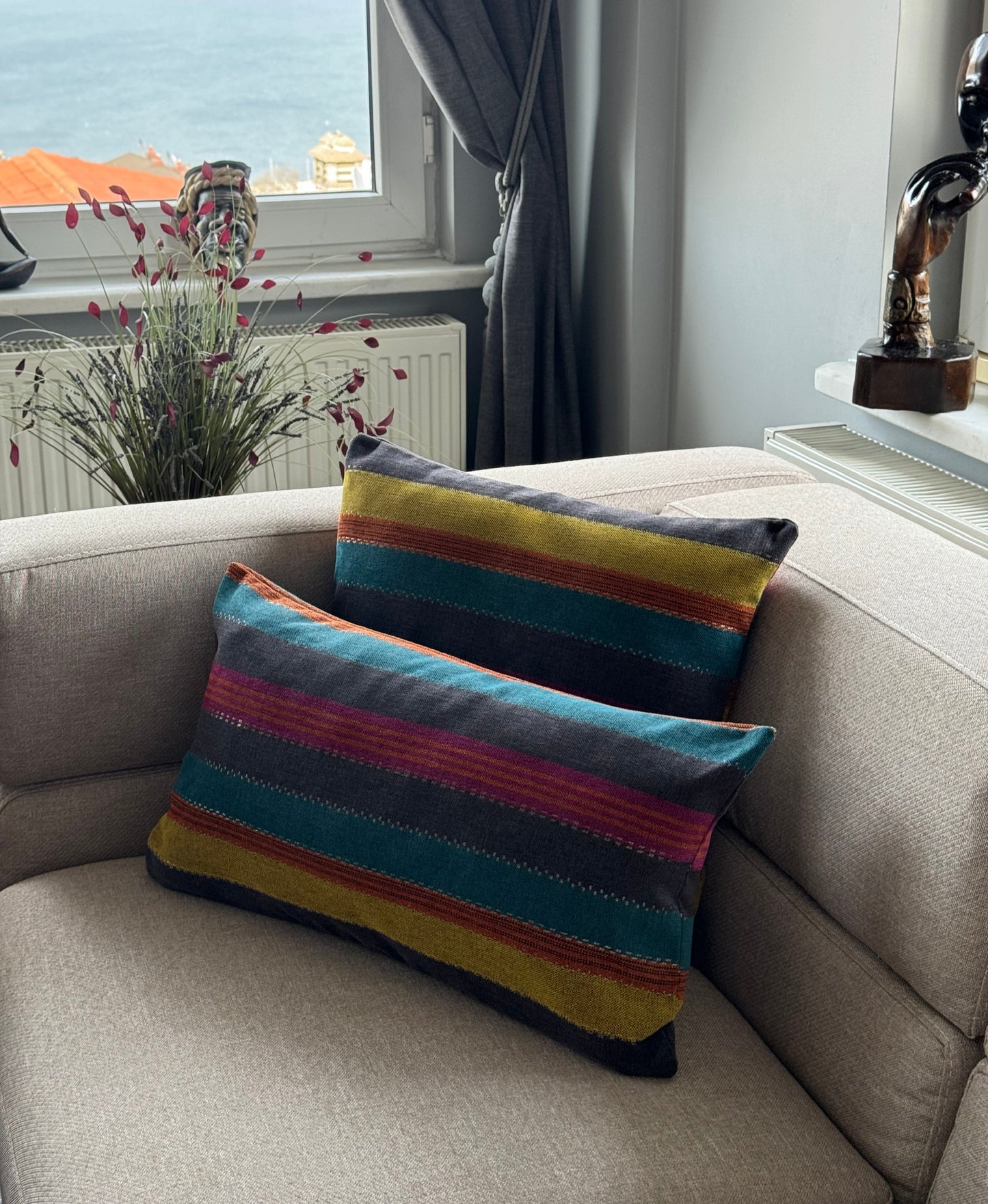 Housse de Coussin DESENO – Style Contemporain & Texture Sophistiquée