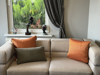 Housse de Coussin MİRAA en Satin – Douceur Luxueuse & Brillance Élégante