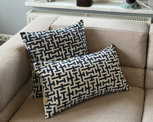 Housse de Coussin TASSELBLUE – Élégance Naturelle & Touche Artisanale