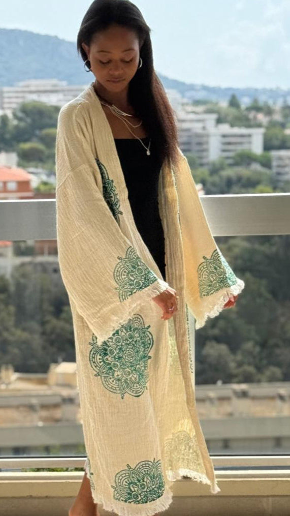 Chakra: artisanale kimono fait main en coton bio – Tenue durable pour la plage, la détente et a la maison .