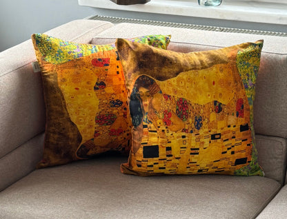 Housse de Coussin femmefatale  en Soie Naturelle – Élégance  & Luxe Intemporel