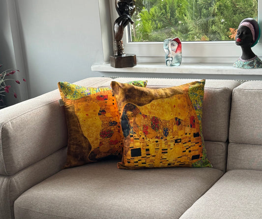 Housse de Coussin femmefatale  en Soie Naturelle – Élégance  & Luxe Intemporel