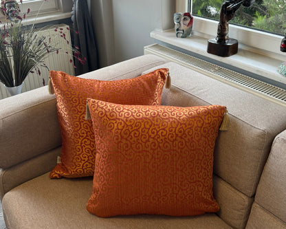 Housse de Coussin MİRAA en Satin – Douceur Luxueuse & Brillance Élégante