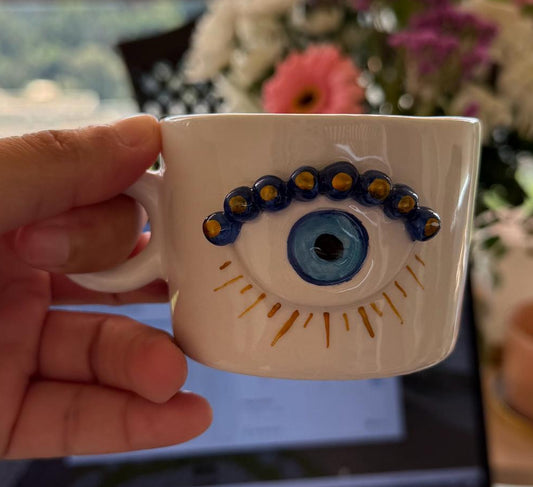 Tasse en céramique artisanale – Œil protecteur